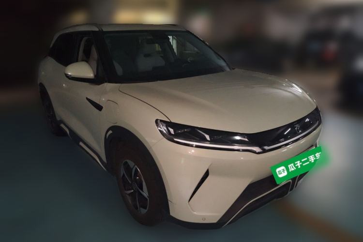 Used BYD Yuan UP 2024 401KM Beyond Edition Front Right 45 Deg