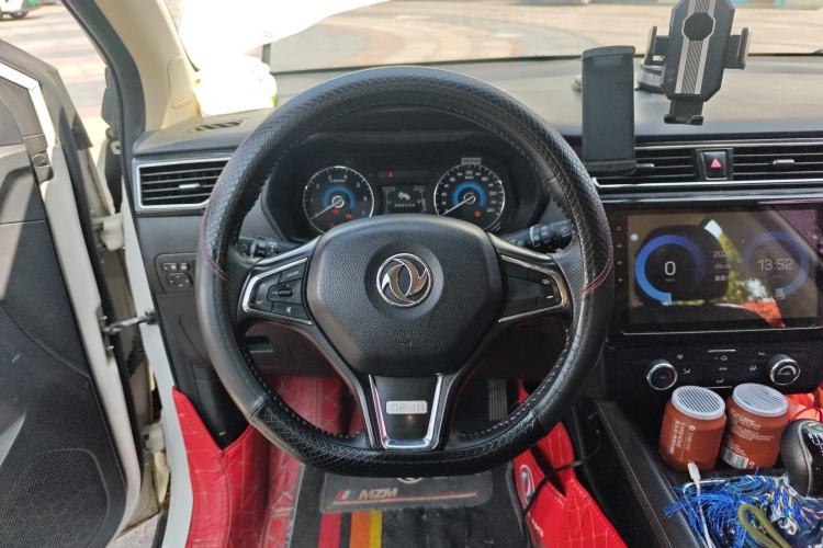 Used Dongfeng Fengon 580 2017 1.5T Manual Luxury Model