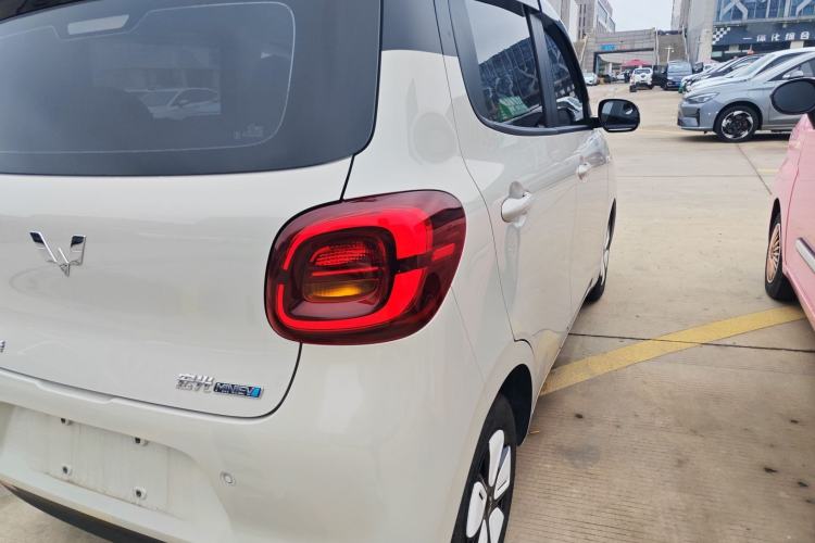 Used Wuling Hongguang MINIEV 2025 Four-Door Version Zhenxiang+ Edition Exterior 3