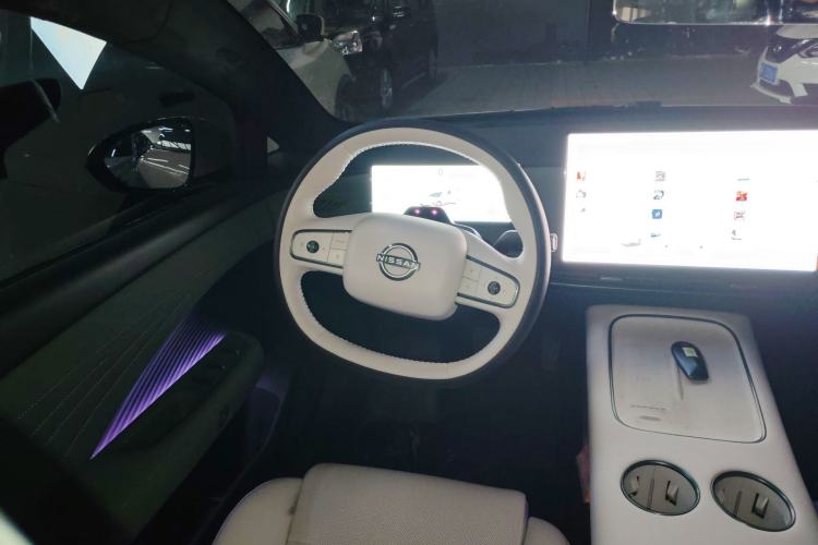 Used Nissan N7 2025 510 Max Steering Wheel