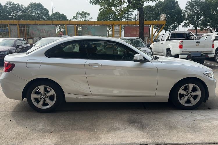 Used BMW 2 Series 2014 220i Leading Model