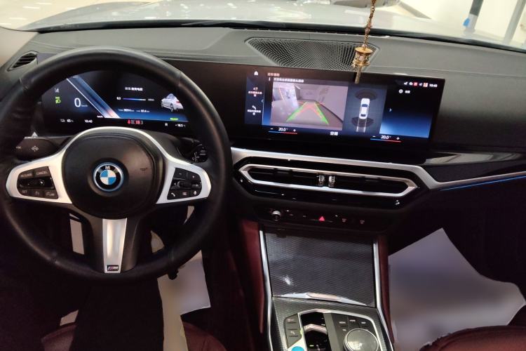 Used BMW i3 2023 eDrive 40 L Midnight Edition
