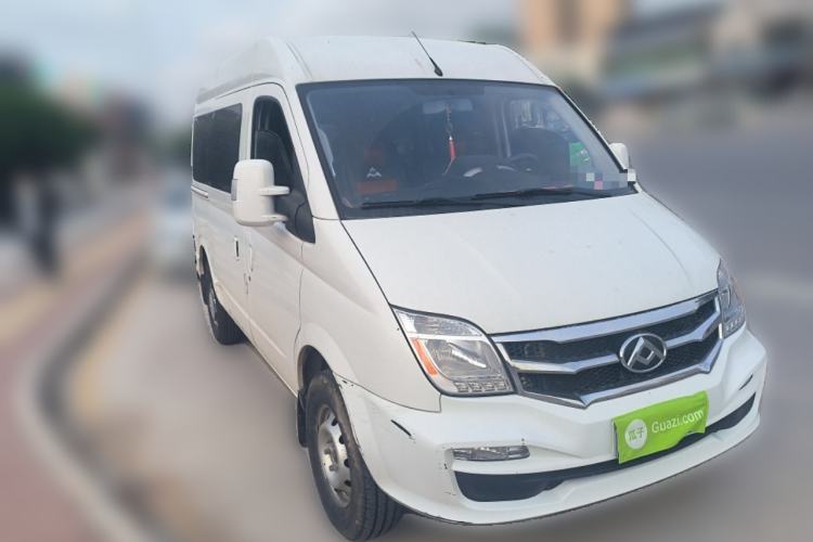 Used SAIC MAXUS Xintu V80 2020 2.5T Manual Classic City Delivery King Short Wheelbase Mid-Roof Design 2/3 Seats