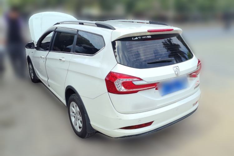 Used Baojun 310W 2017 1.5L Manual Fashion Model China V Rear Left 45 Deg