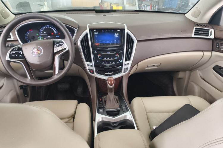Used Cadillac SRX 2013 3.0L Luxury Model Center Console