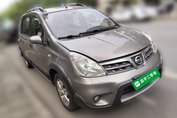 Used Nissan Livina 2010 JINRUI Edition 1.6L Automatic Standard Model Front Right 45 Deg