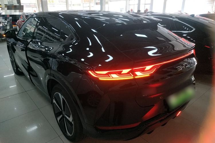 Used BYD Song L EV 2025 Intelligent Driving Version 662 km LiDAR Excellence Edition
