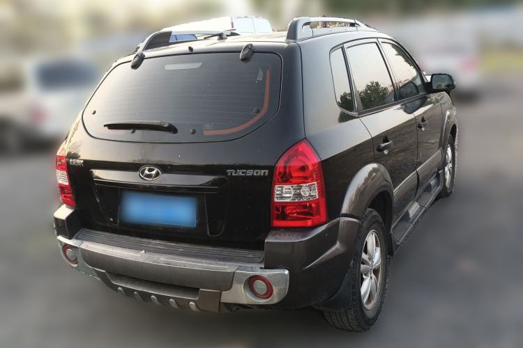 Used Hyundai Tucson 2009 2.0L Manual Two-Wheel Drive Comfort Version