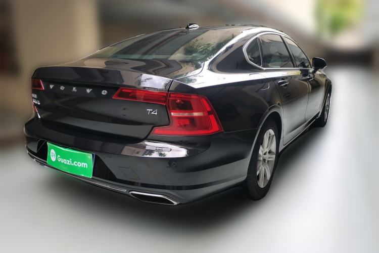 Used Volvo S90 2017 T4 Zhiyi Edition Rear Right 45 Deg