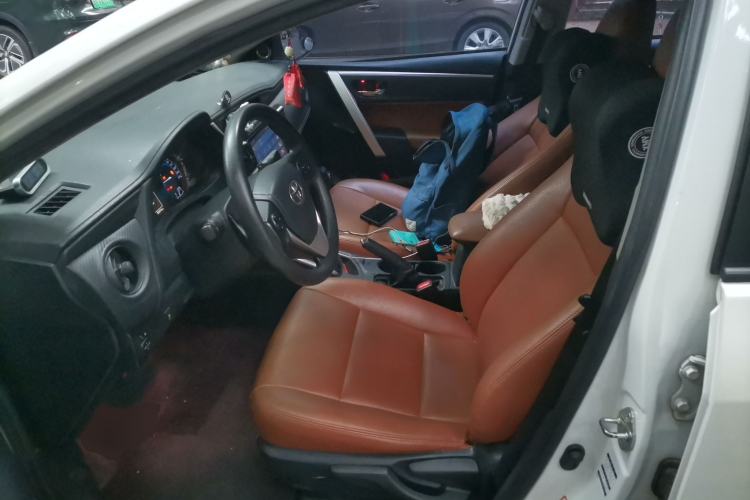 Used Toyota Levin 2017 Revised Dual-Engine 1.8H GS E-CVT Elite Sunroof Version China V Standard Left Front Seat