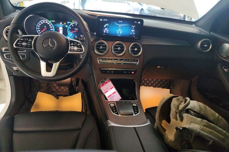 Used Mercedes-Benz GLC 2020 Facelift GLC 300 L 4MATIC Dynamic Edition
