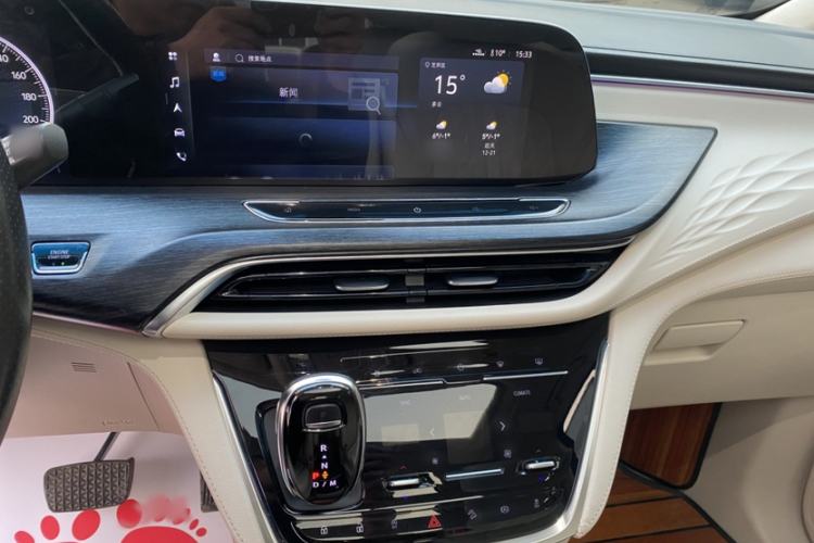 Used Buick GL8 2020 Avenir Avia Six-Seat Deluxe Edition Audio And AC Panel