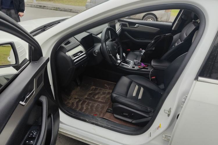 Used BYD Qin Pro 2019 Super Edition 1.5TI Automatic Smart Connect Enjoyment Model China VI Standard
