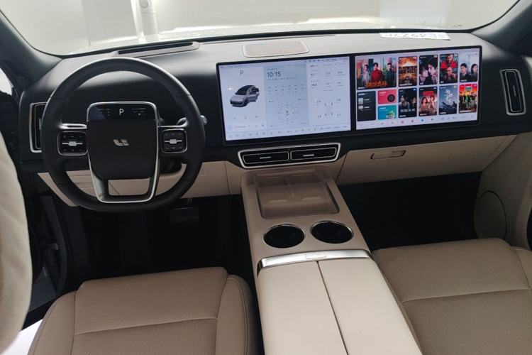 Used Li Auto L8 2025 Max Smart Refresh Edition Center Console