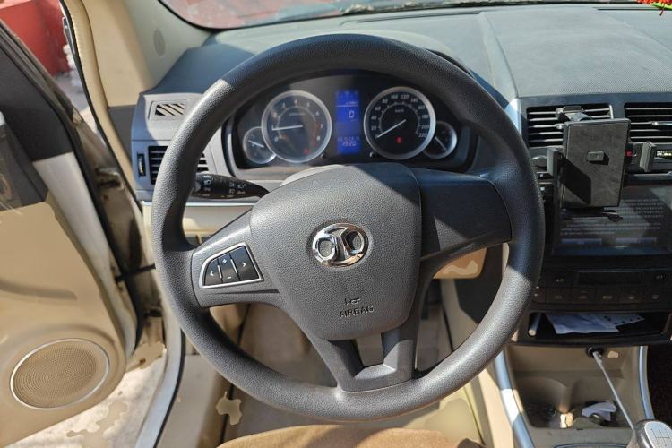 Used BAIC E Series 2012 Hatchback 1.5L Manual Leshang Version
