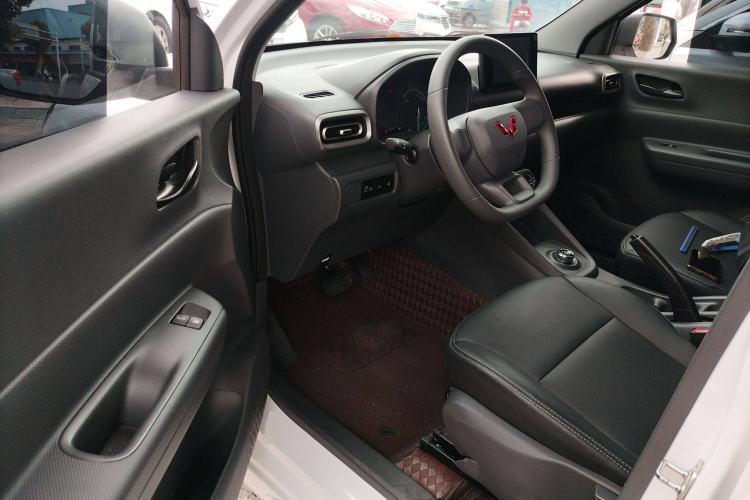 Used Wuling Hongguang New Energy 2024 All-Electric Model 300KM Standard Version