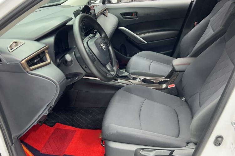 Used Toyota Corolla Cross 2024 2.0L Pioneer Edition
