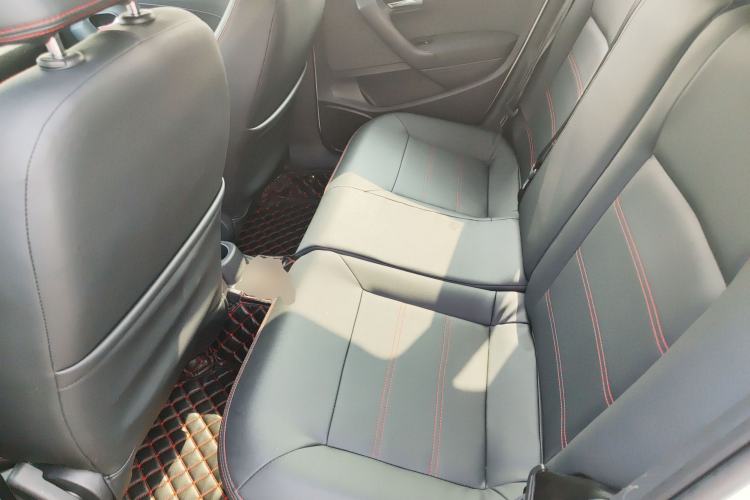 Used Volkswagen Polo 2016 1.6L Automatic Comfort Model