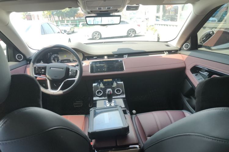 Used Land Rover Range Rover Evoque 2023 Aurora L 249 PS Luxury Edition