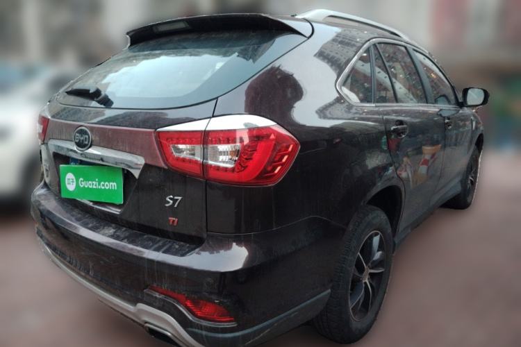 Used BYD S7 2015 1.5T Upgraded Manual Luxury Model
