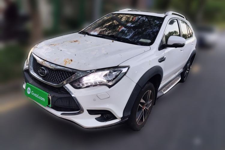 Used BYD Tang New Energy 2015 2.0T Four-Wheel-Drive Flagship Model