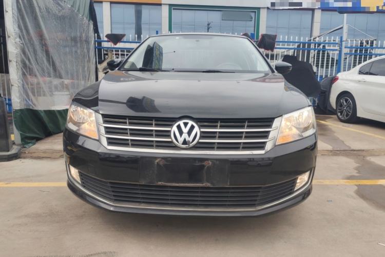 Used Volkswagen Lavida 2013 Restyled Classic 1.6L Manual Comfort Edition