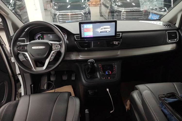 Used SAIC MAXUS G10 2023 Facelift 2.0L Manual Multi-Function Version Gasoline 7-Seater