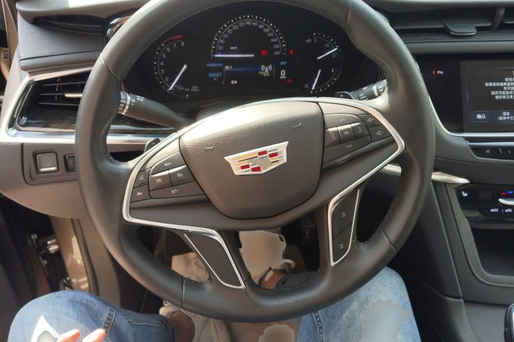 Used Cadillac XT5 2016 28T Four-Wheel Drive Luxury Model
