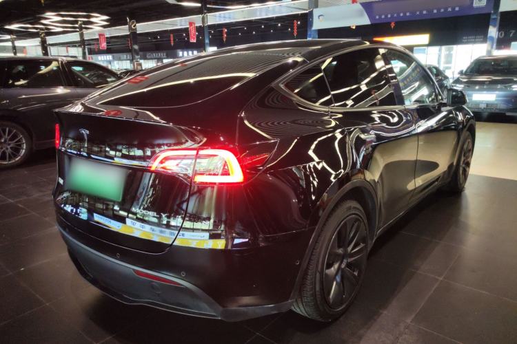 Used Tesla Model Y 2023 Rear-Wheel-Drive Version Rear Right 45 Deg