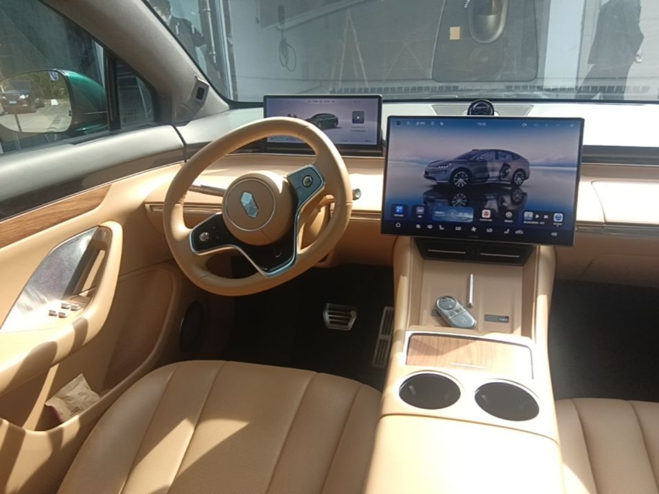  R7
