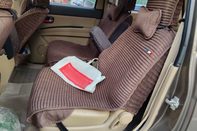 Used Wuling Hongguang 2014 1.5L S Automatic Comfort Edition
