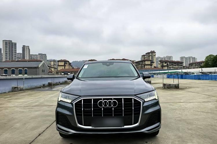 Used Audi Q7 2021 55 TFSI quattro S line Sport model