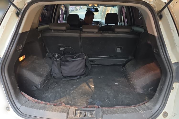 Used GAC Trumpchi GS4 2017 200T G-DCT Two-Wheel Drive Luxury Edition Trunk