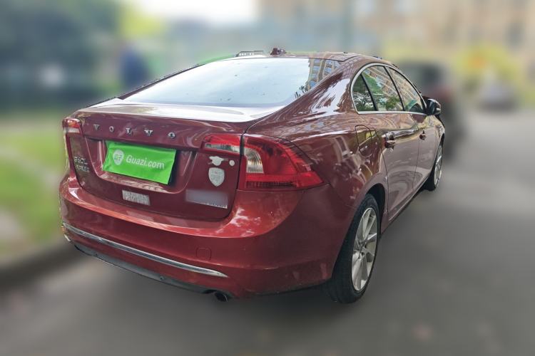 Used Volvo S60 2014 S60L 2.0T Zhiyuan Edition Rear Right 45 Deg