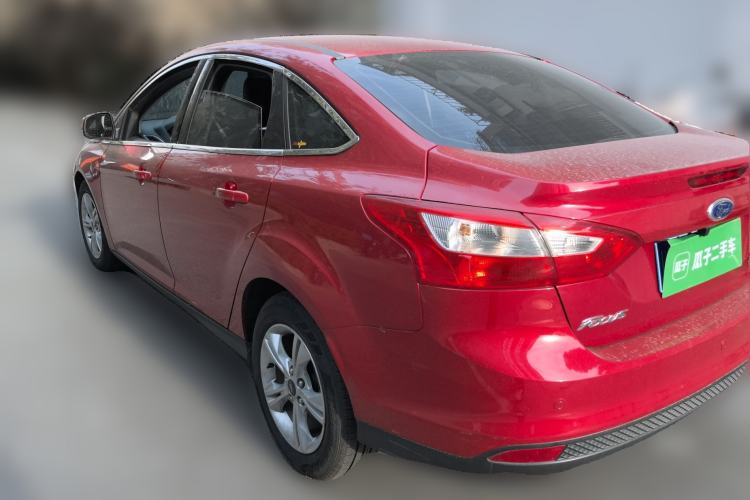 Used Ford Focus 2012 Sedan 1.6L Automatic Fashion Edition