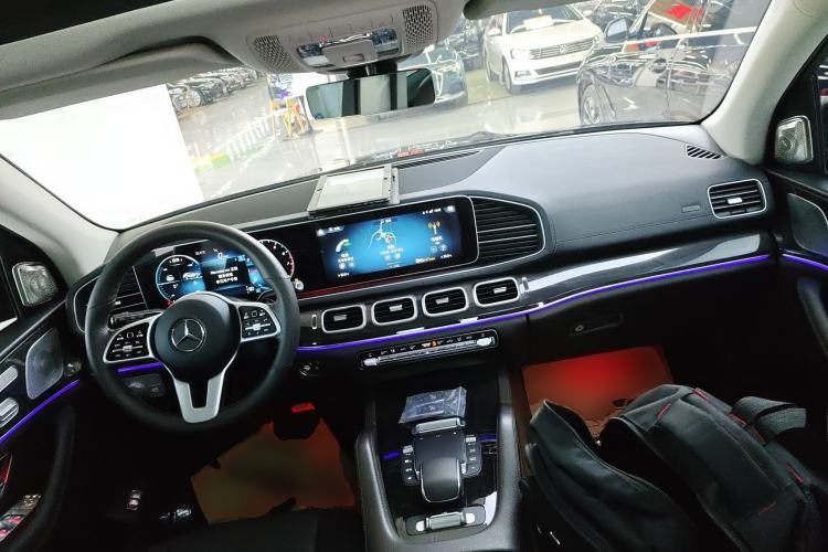 Used Mercedes-Benz GLE 2020 Restyled GLE 350 4MATIC Fashion Edition Center Console