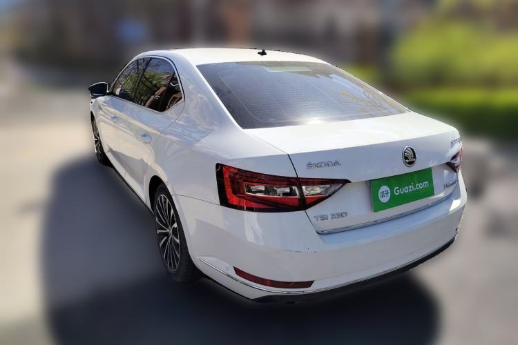 Used Skoda Superb 2016 TSI330 DSG Smart Drive Edition
