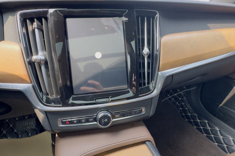 Used Volvo S90 2021 B5 Zhiyi Luxury Edition
