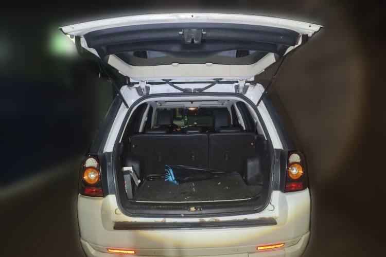 Used Land Rover Freelander 2 2014 2.0T Si4 HSE Gasoline Edition Trunk