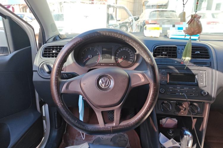Used Volkswagen Polo 2016 1.4L Automatic Trendy Model Steering Wheel