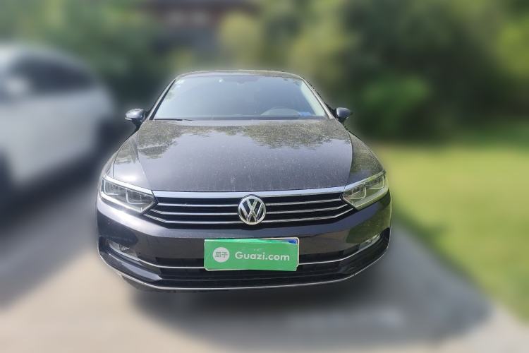 Used Volkswagen Magotan 2018 Facelift 330TSI DSG Luxury Model
