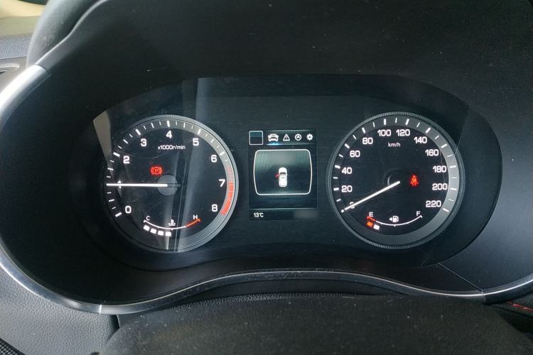 Used CHANGAN CS55 2019 1.5T Manual Colorful Model China VI Standard
