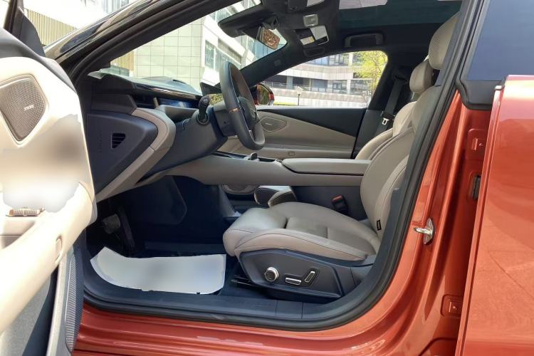 Used Lynk & Co Z10 2025 95 kWh 702 km All-Wheel Drive Intelligent Driving Ultra
