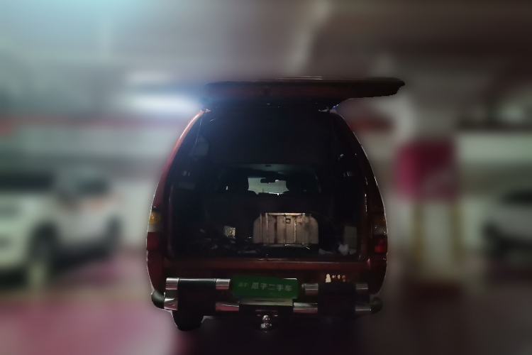 Used Isuzu Pickup 2009 2.8T 4WD Base Model Van 4JB1-TCT Trunk