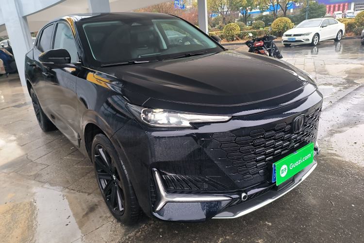 Used CHANGAN UNI-K 2023 2.0T All-Wheel-Drive Enjoyment Version Front Right 45 Deg