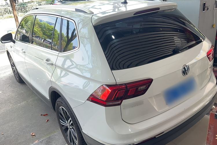 Used Volkswagen Tiguan L 2019 Revised Version 280TSI Automatic Two-Wheel Drive Panoramic Comfort Edition China VI Standard