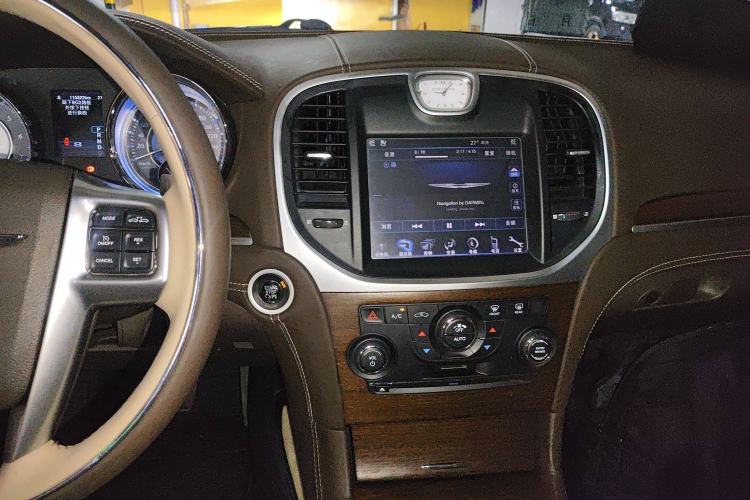 Used Chrysler 300C 2013 3.6L Prestige Edition