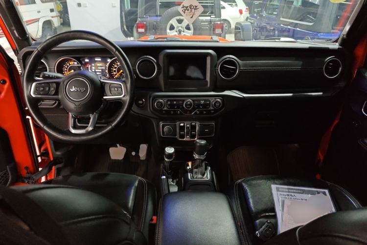 Used Jeep Wrangler 2018 2.0T Sahara Four-Door Edition
