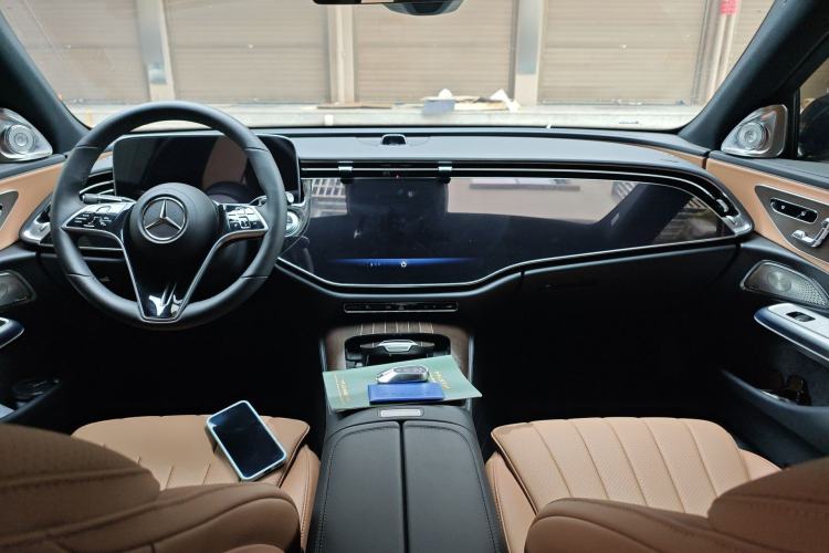 Used Mercedes-Benz E-Class 2025 Facelift E 300 L Luxury Edition
