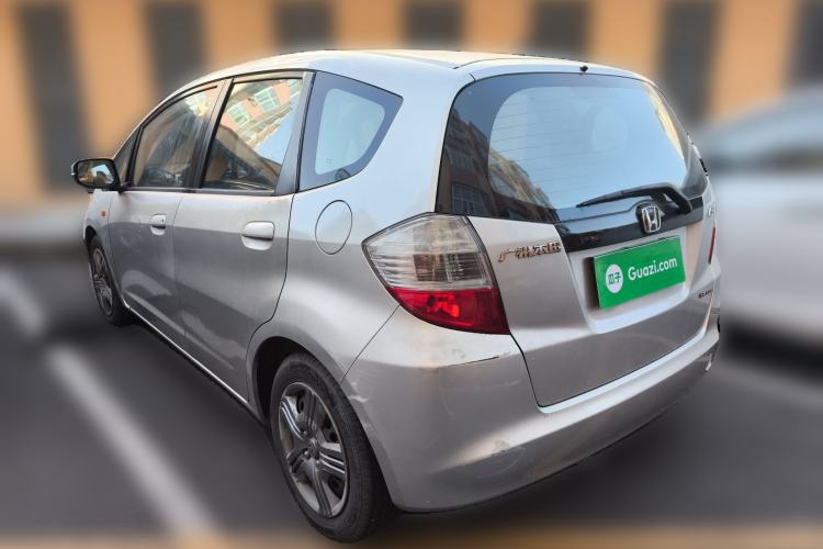 Used Honda Fit 2008 1.3L manual comfort version

